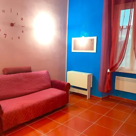 La Casa Di Carta Red Apartment